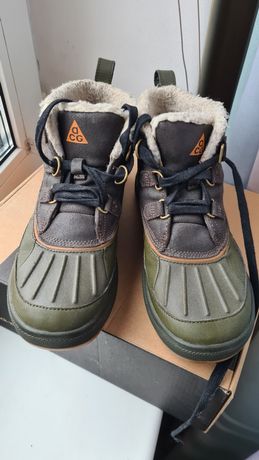 Зимові вологостійкі ботинки Nike 38 р-р