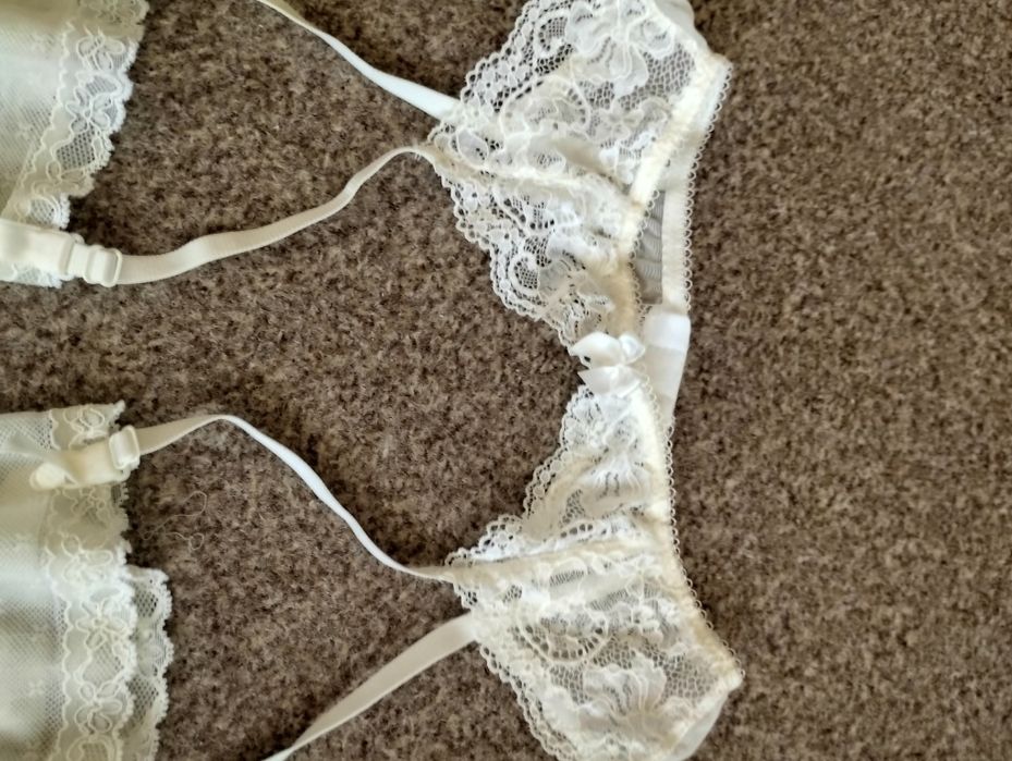 Комплект белья чулки с кружевным поясом