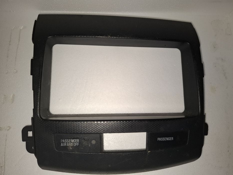 Citroen C-Crosser Outlander II Peugeot 4007 Radio Nawigacja 8750A139