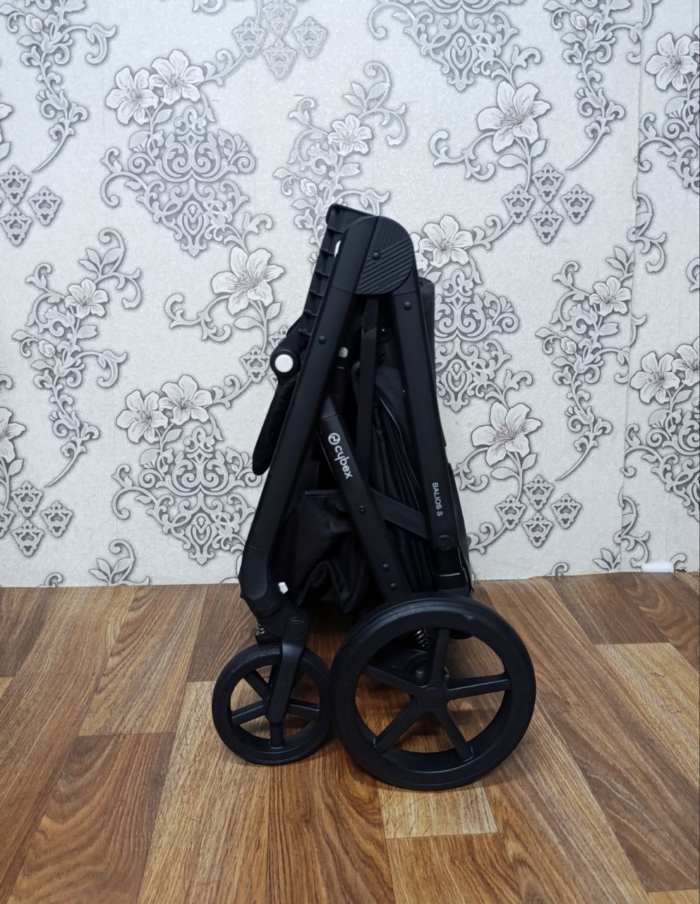 Прогулянкова коляска Cybex Balios S Lux, Moon Black+дощовик