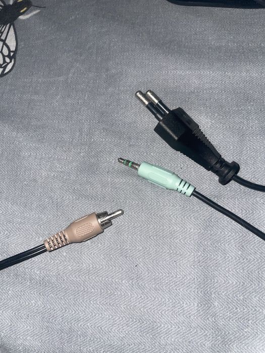 Колонки  R215 виробник Шеньчжень Фенда