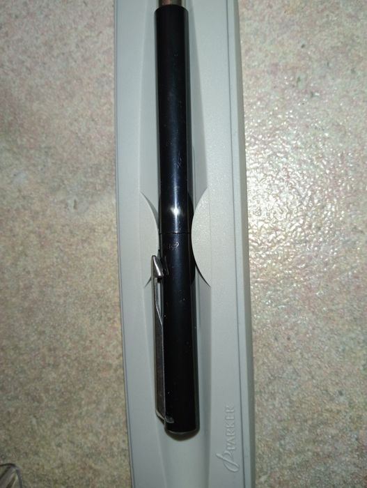 Caneta Parker preta