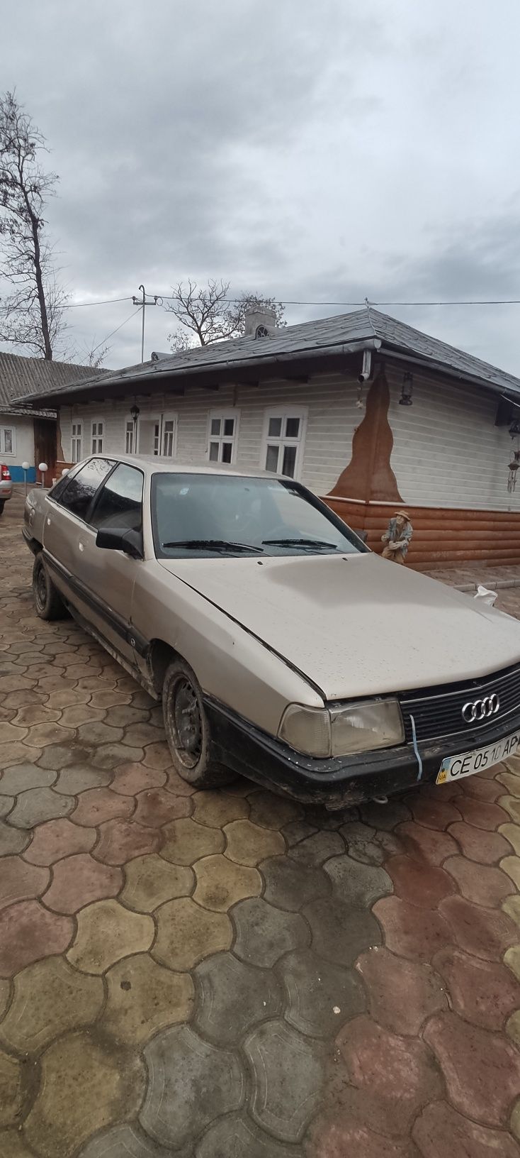 Audi 100 1.8 мотор