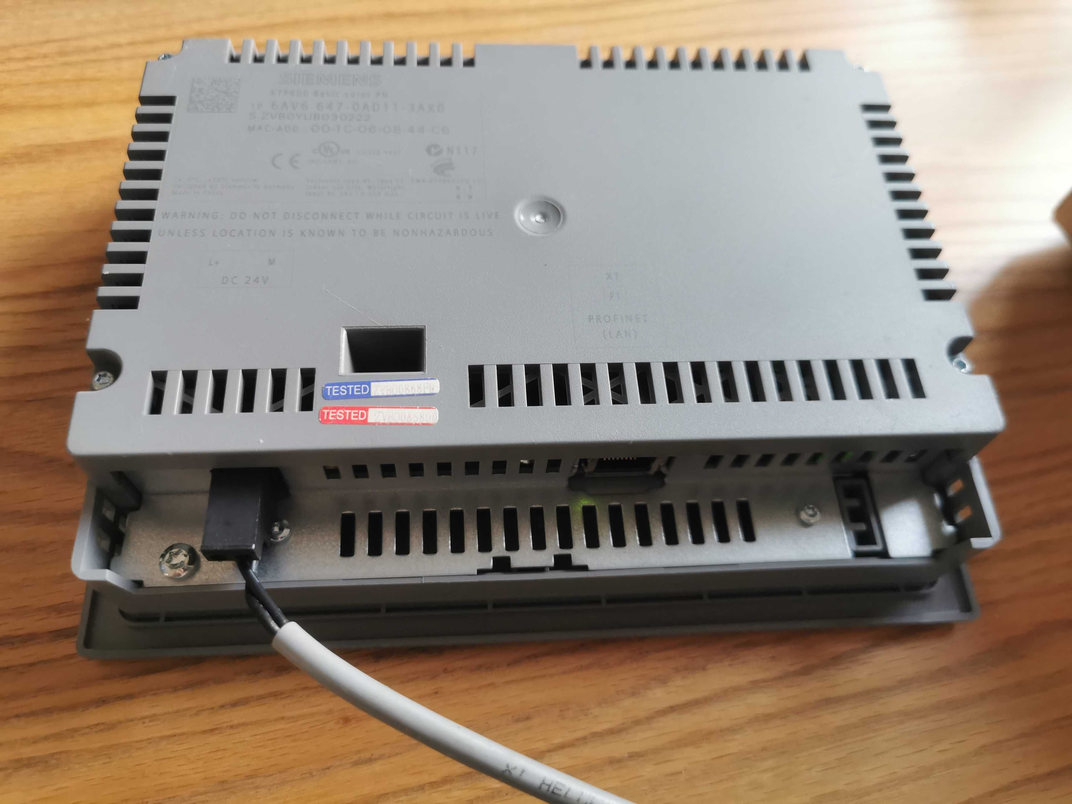 Siemens panel operatorski HMI 6av6 647 0ad11 3ax0
