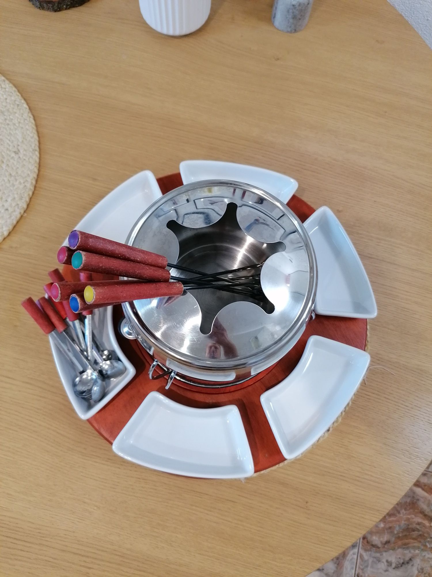 Zestaw do fondue na sześć osób