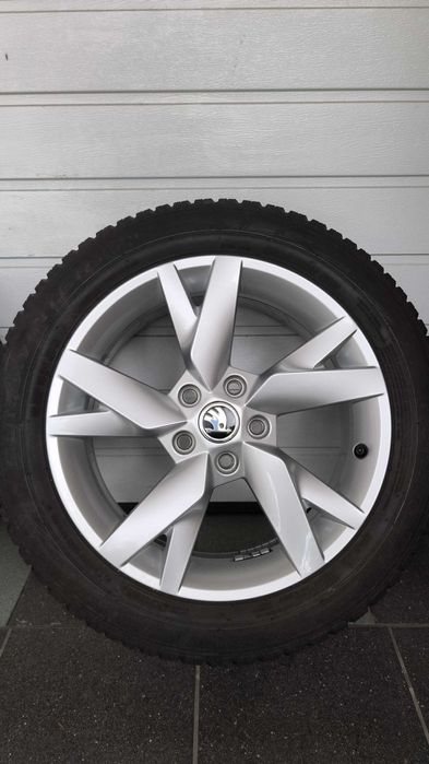 Koła 17" Skoda Octavia IV Yeti Vw opony zima 205/55/17 5x112 (OL1937)