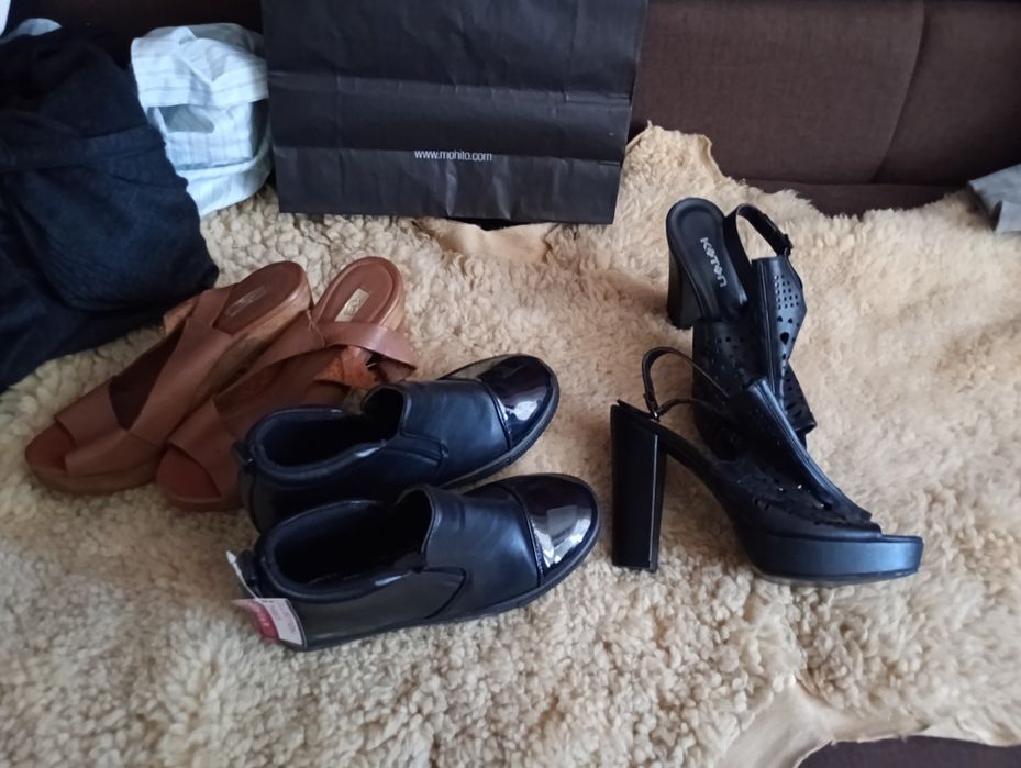 Новая обувь 38,39 за все цена лот