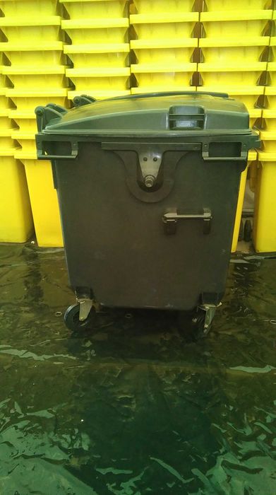 Używane pojemniki na odpady 1100l niemieckie kosze na śmieci