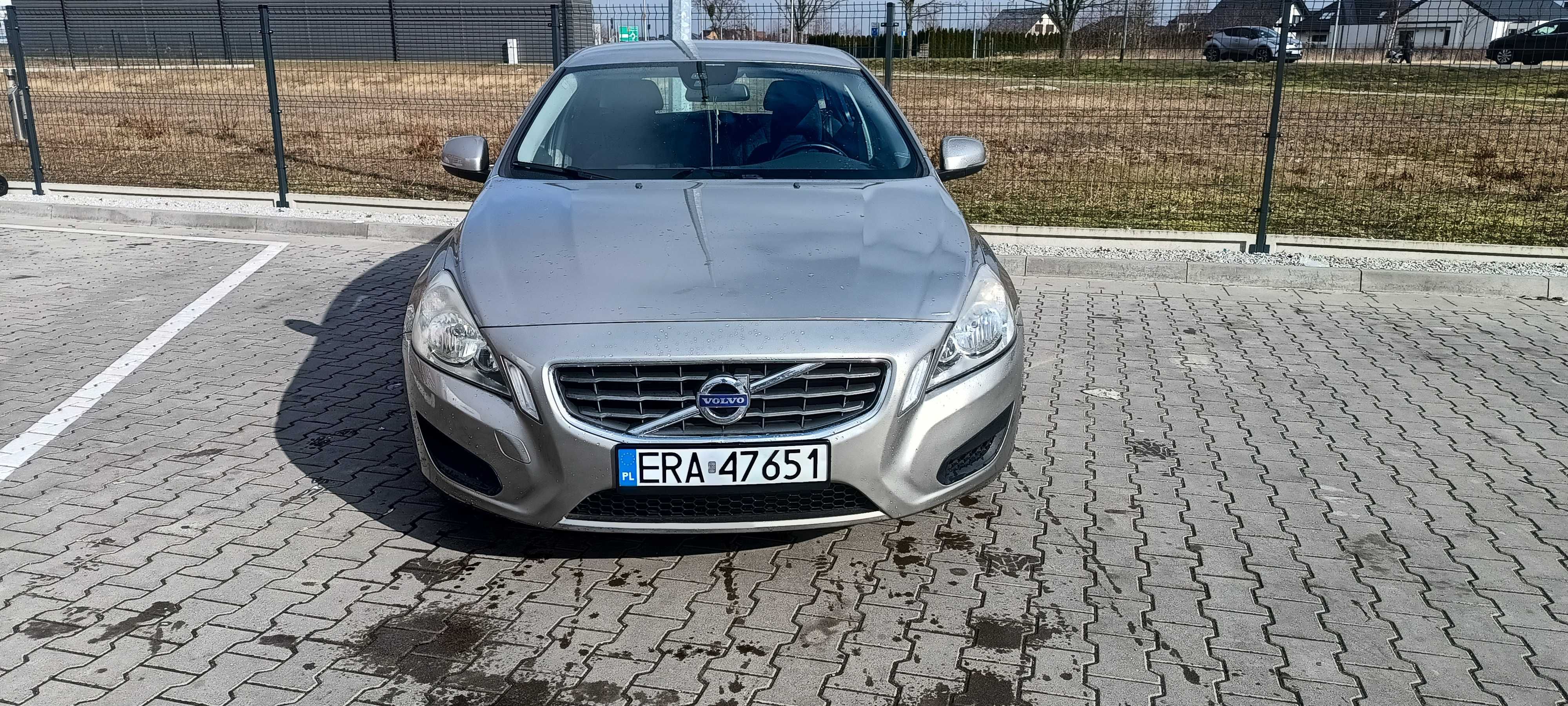 Sprzedam Volvo V60 2.0 D4 5 cylindrów