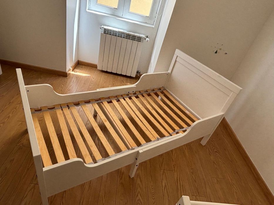 Cama extensível Sundvik + Colchão