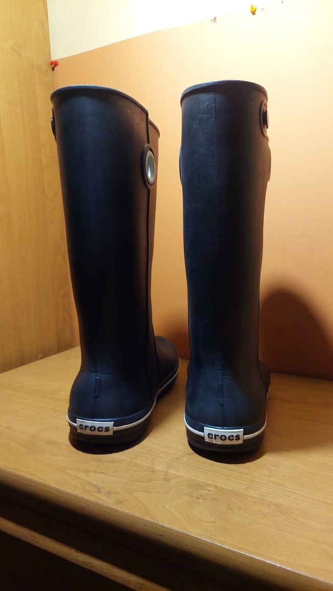 Фірмові жіночі чобітки Crocs