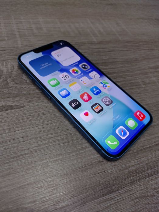В хорошому стані телефон Apple iPhone 13 на 128Gb