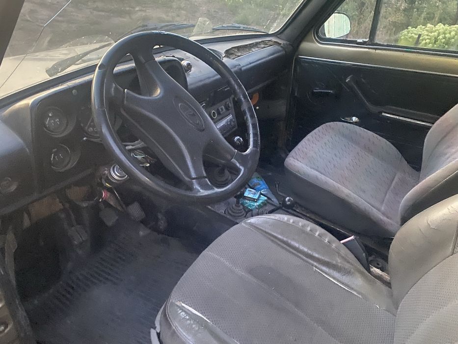 Продам авто Ниву 2121