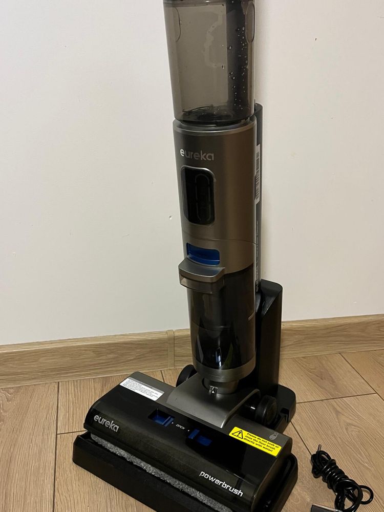 Bezprzewodowy odkurzacz na sucho i mokro EUREKA NEW430BL