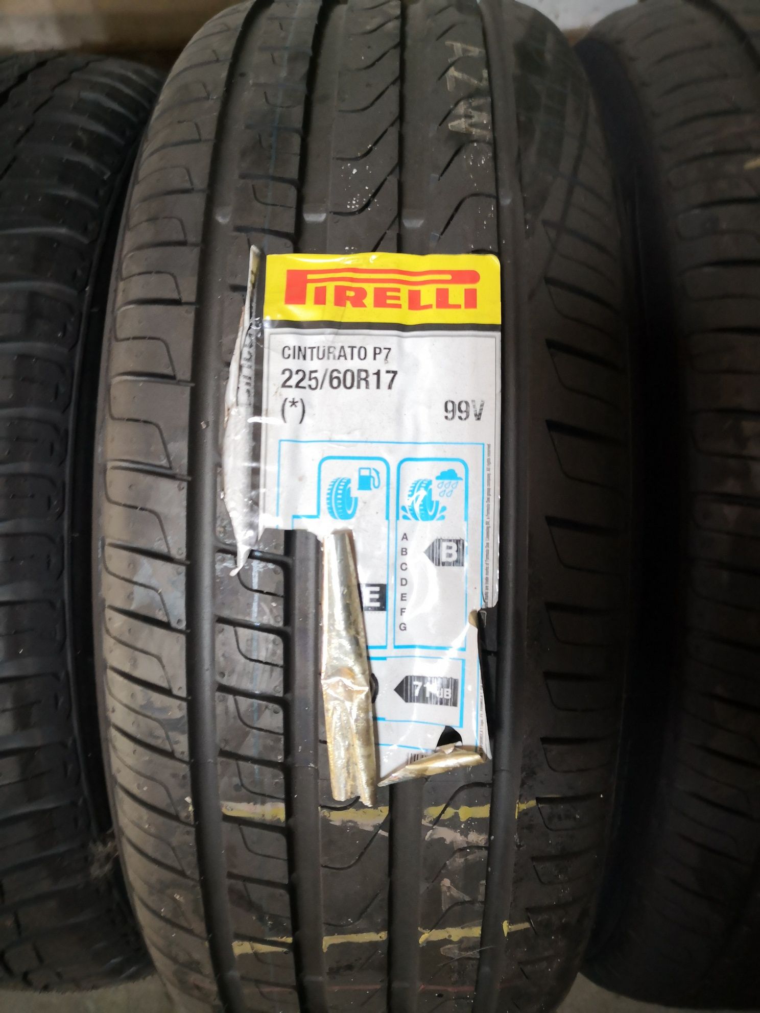 225/60r17 Pirelli nowe 2015r lato