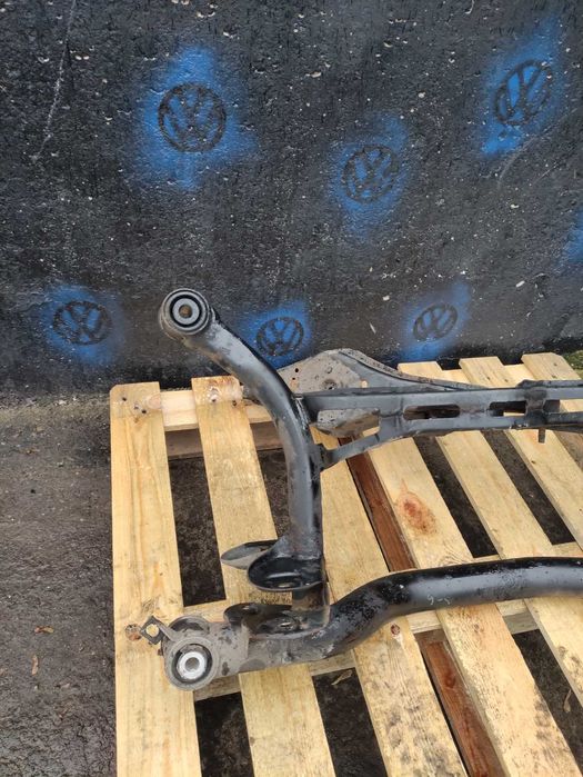 Балка задня VW Passat B6