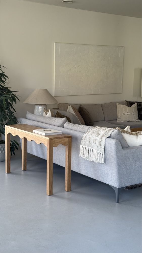 Szara kanapa sofa trzyosobowa