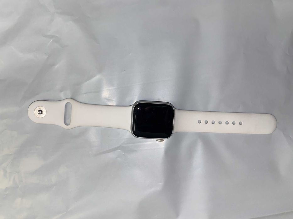 Apple Watch SE GPS 40mm Biały