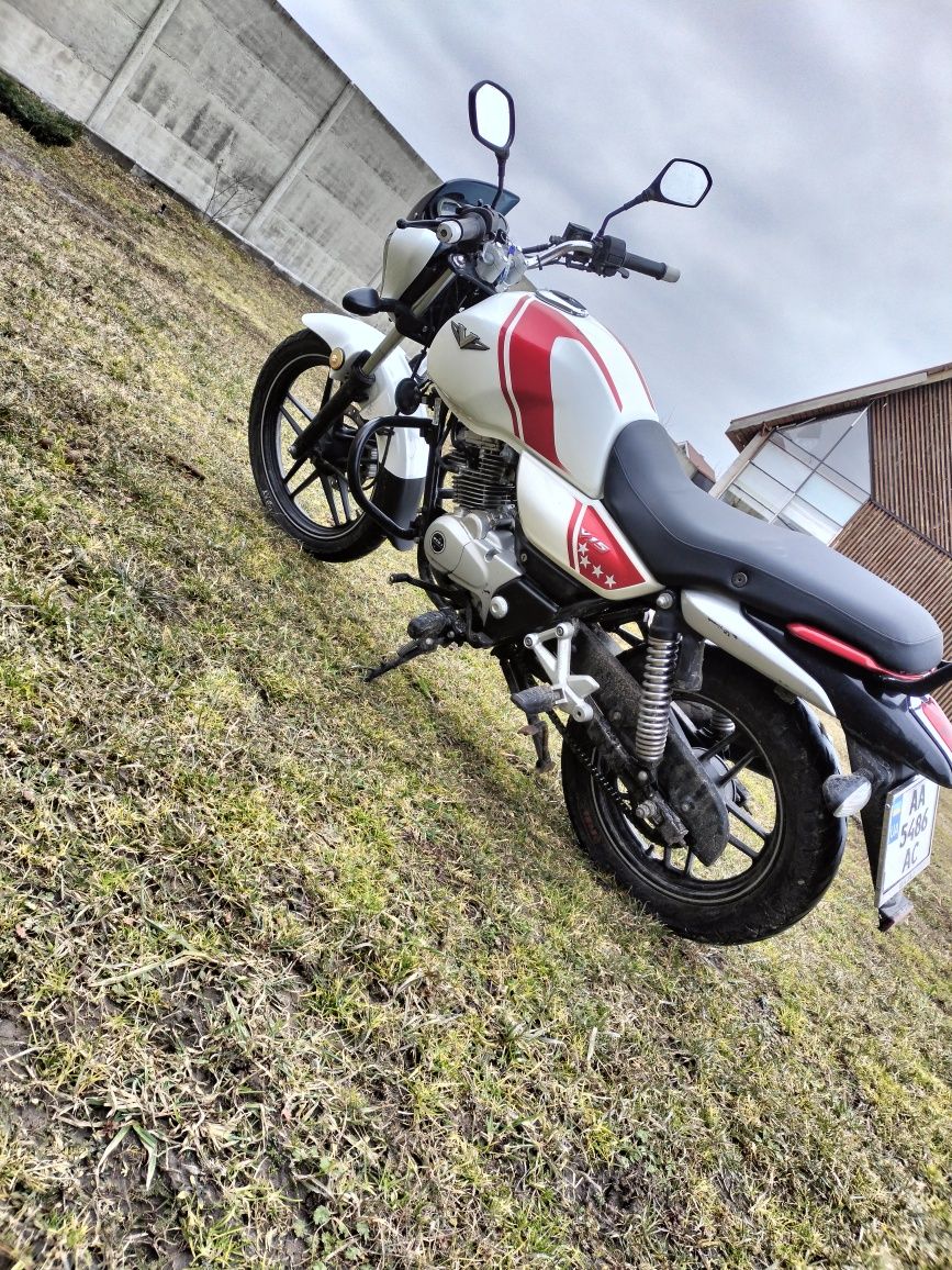 Bajaj vikrant v15, переоформлення