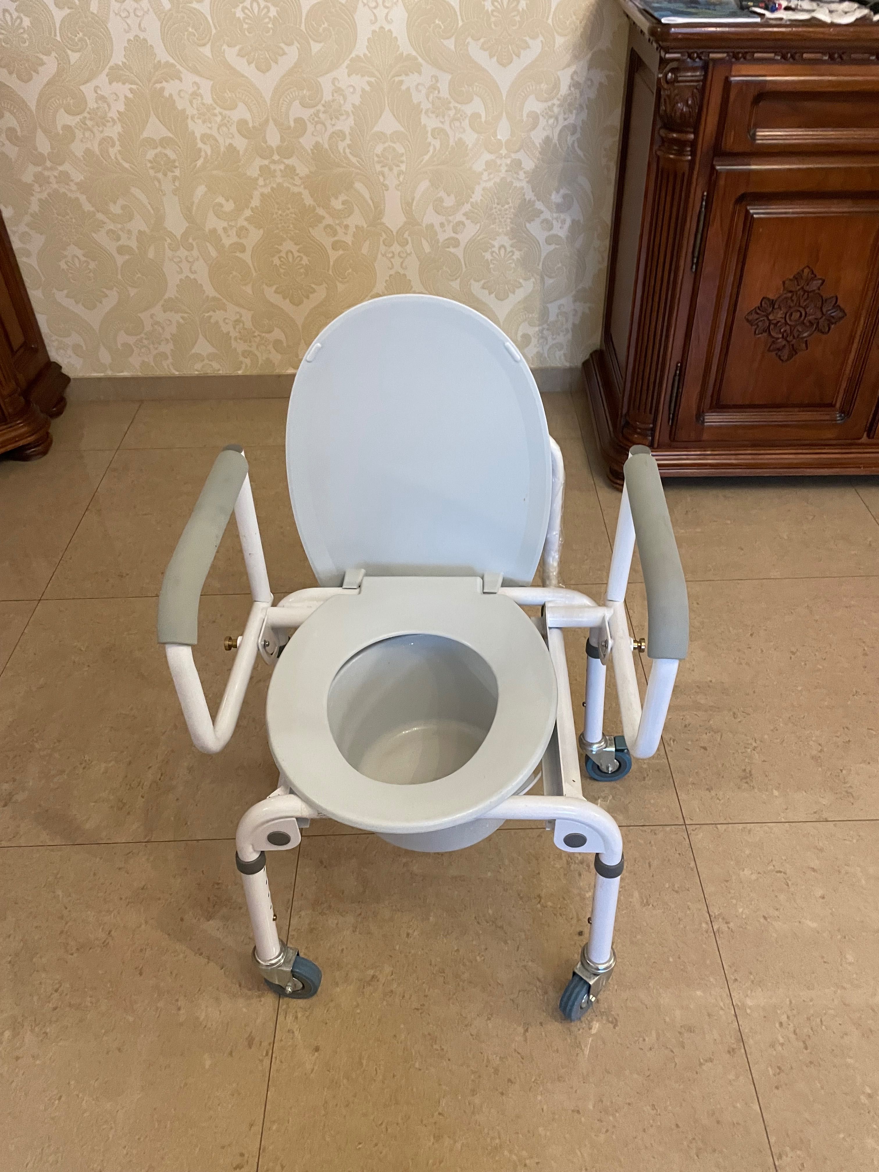 Туалет для инвалидов и пожилых людей