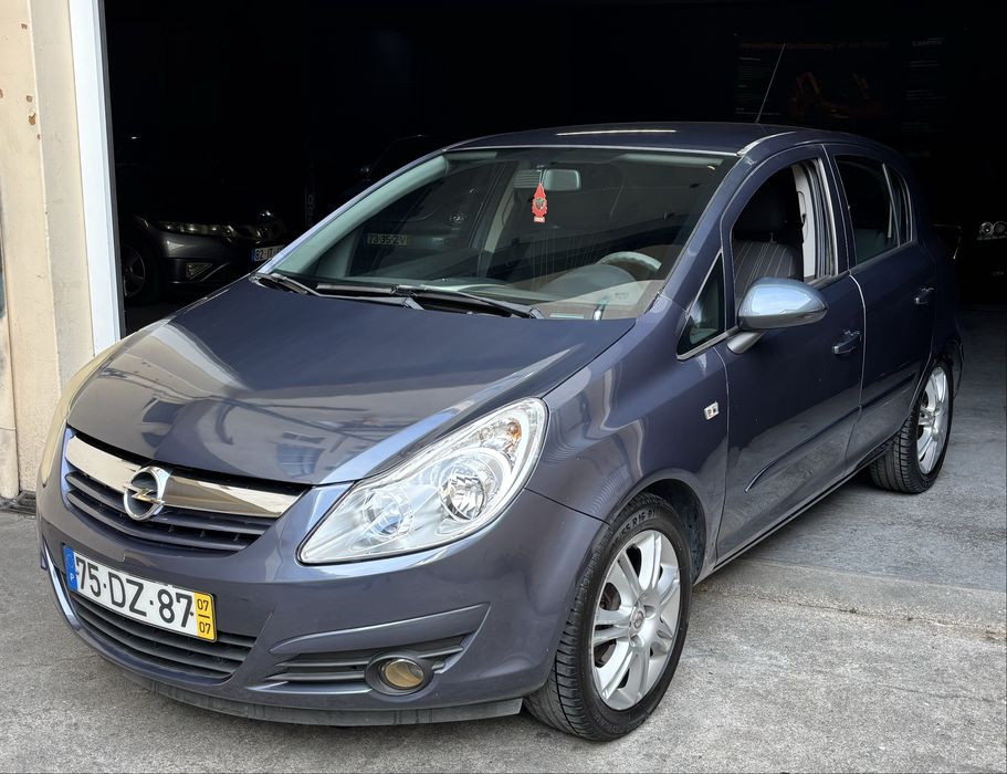 Opel Corsa D Enjoy 1200 Gasolina 160Milkm