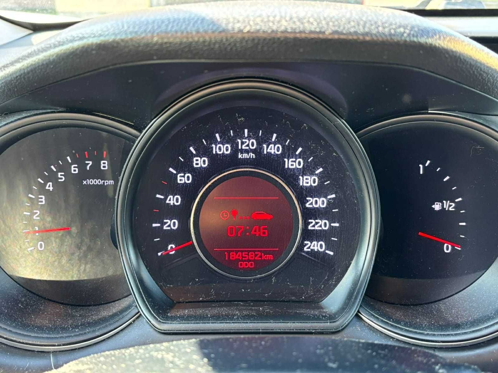 Kia Ceed 1.6 b 136 KM