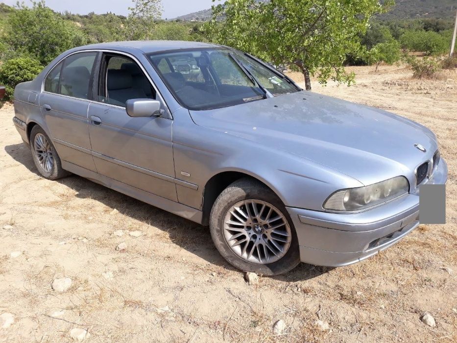 BMW 520i E39 2000, 2002 Para Peças