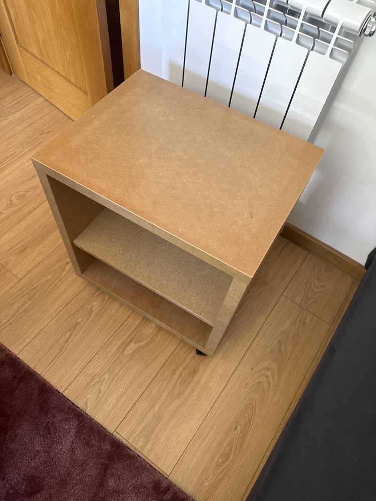 Estante Ikeia com Rodas 60x60 Rodizios