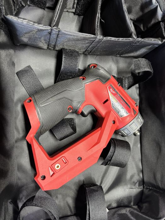 Шуруповерт Milwaukee m12 2505-20