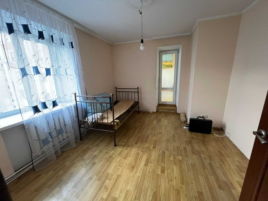 Продаж 3к. квартири Виставки САДКИ Терміново