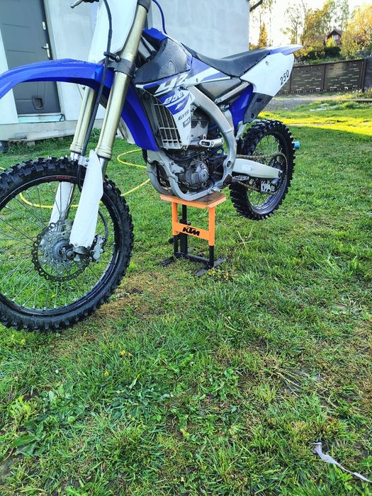 cross Yamaha yzf 4t 250 *wtrysk*