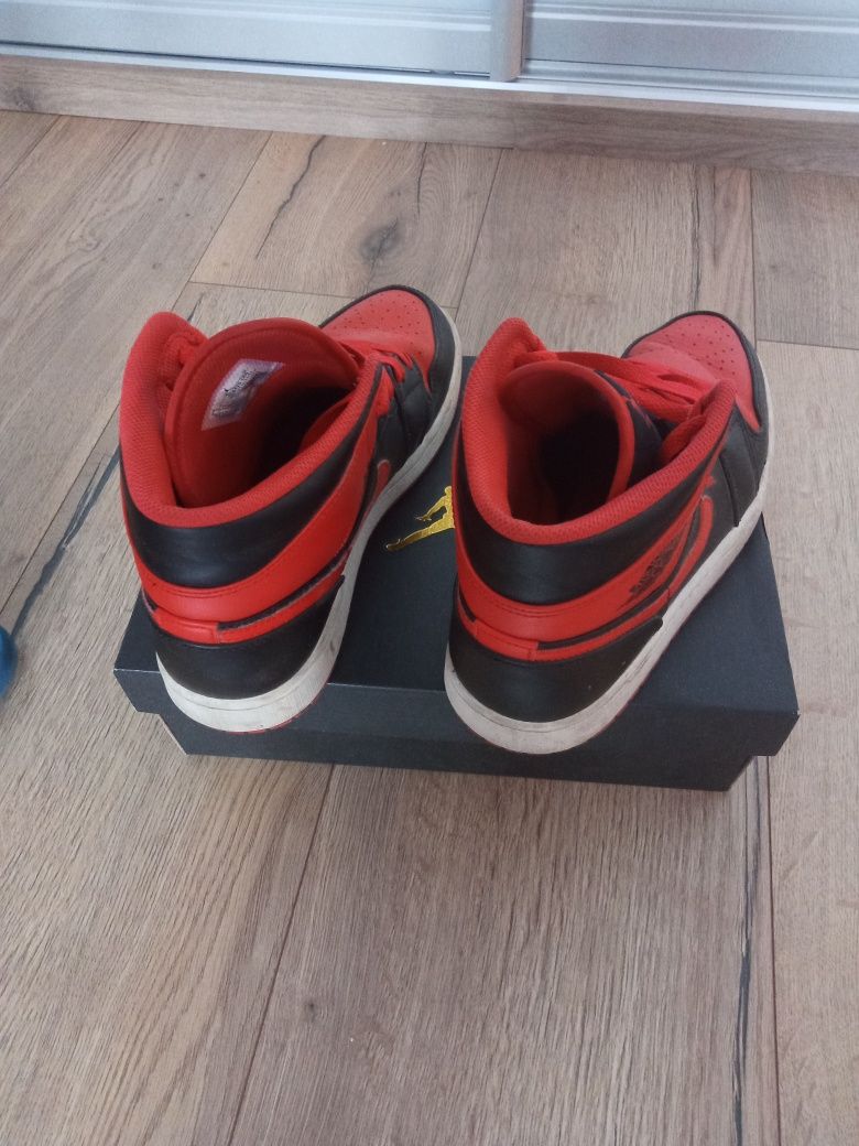 Buty wysokie Nike Jordan 1