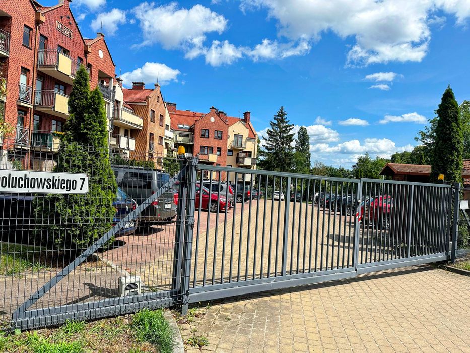 2-Bed Apartment  2min to GUMed, Smoluchowskiego 7