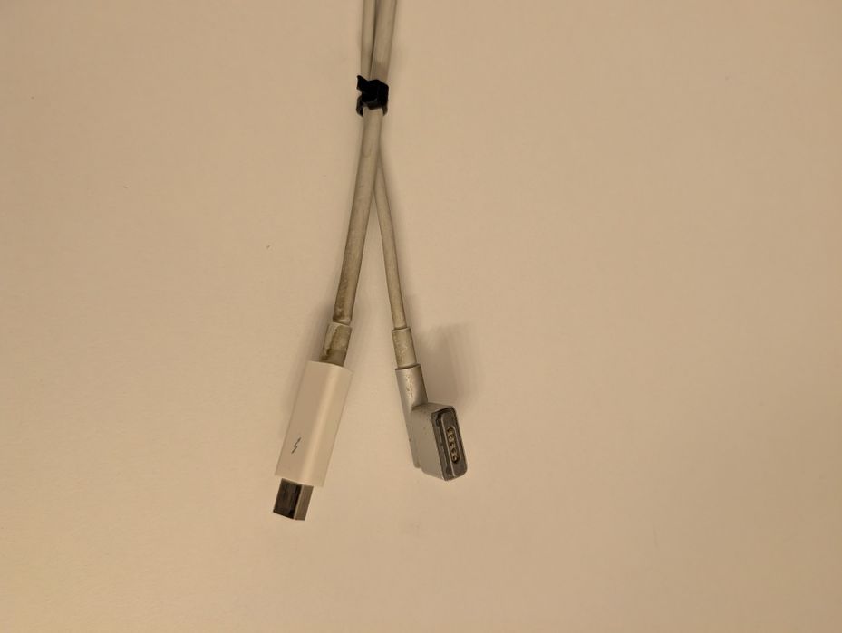 Monitor IMac thunderbolt + adaptador USB typec