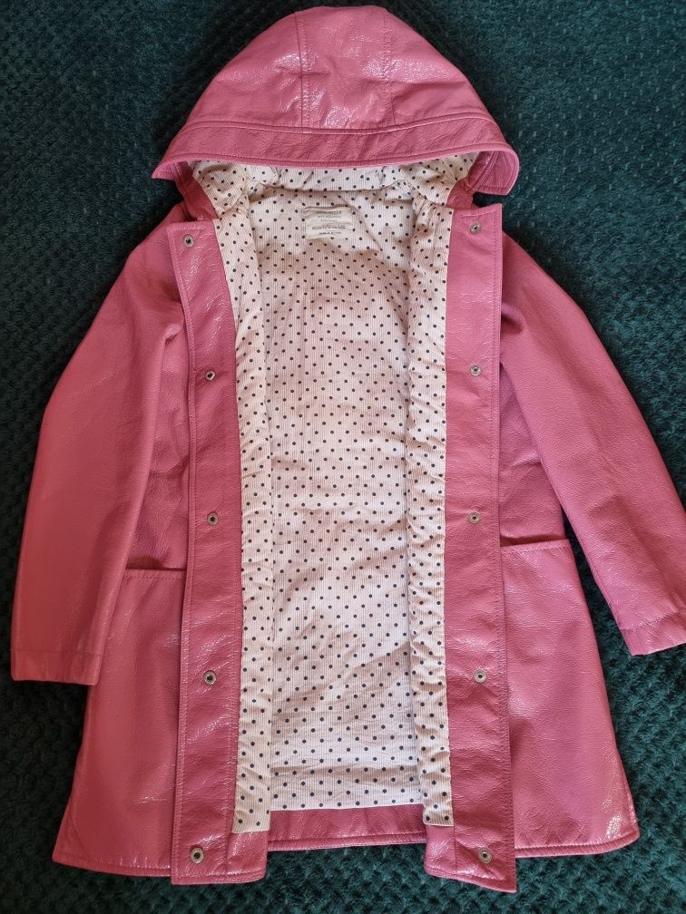 Śliczny lekko ocieplany płaszczyk przeciwdeszczowy Zara r.146