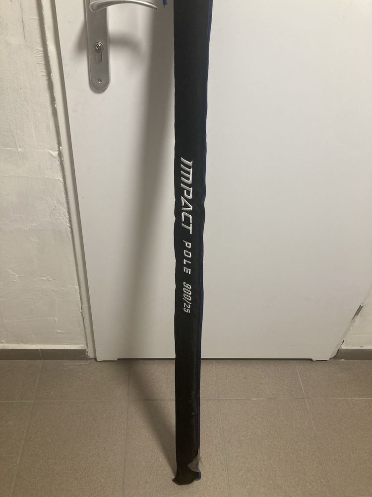 Bat Konger Impact Pole 900
