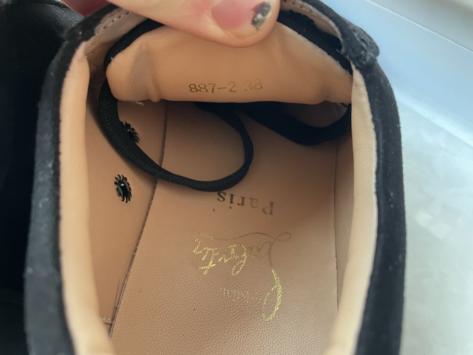 Кеди Christian Louboutin Взуття 38 розмір