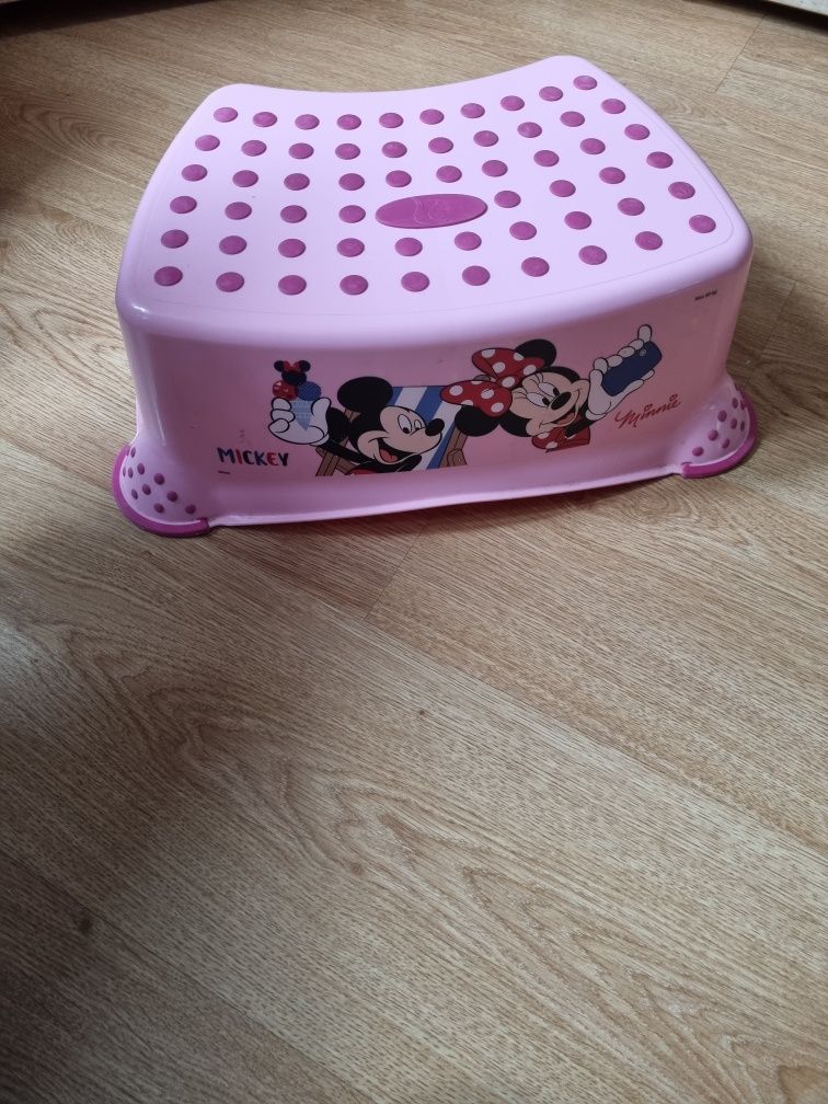 Stopień podnóżek Minnie