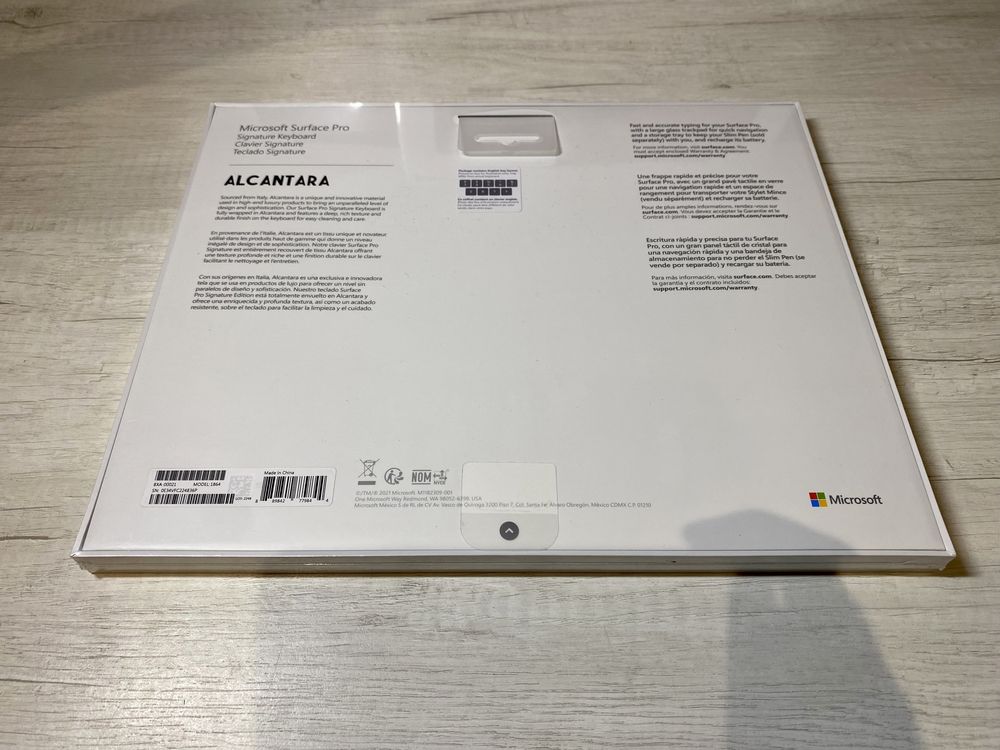 Microsoft Surface Pro 8 9 X Type Cover Alcantara Poppy Red /NEW