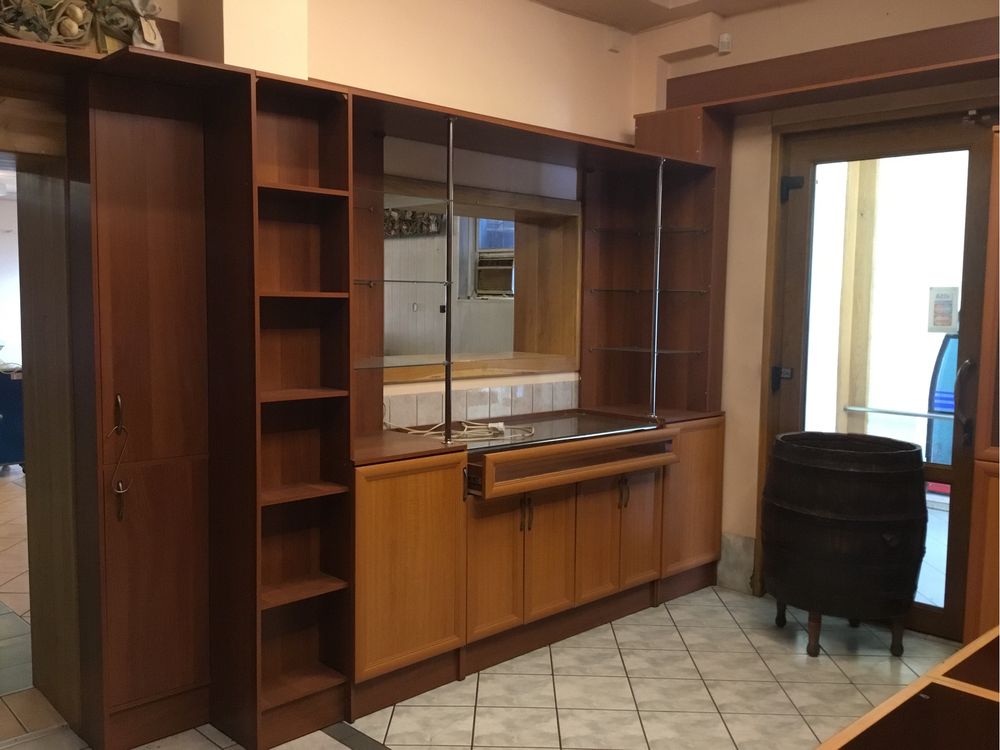 Прилавок. Шави. Стелажі. Торгові меблі. Вітрини. Мебеля для магазину.