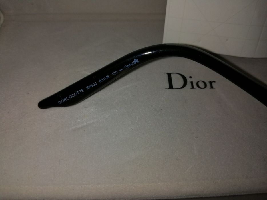 Óculos de sol C. Dior originais