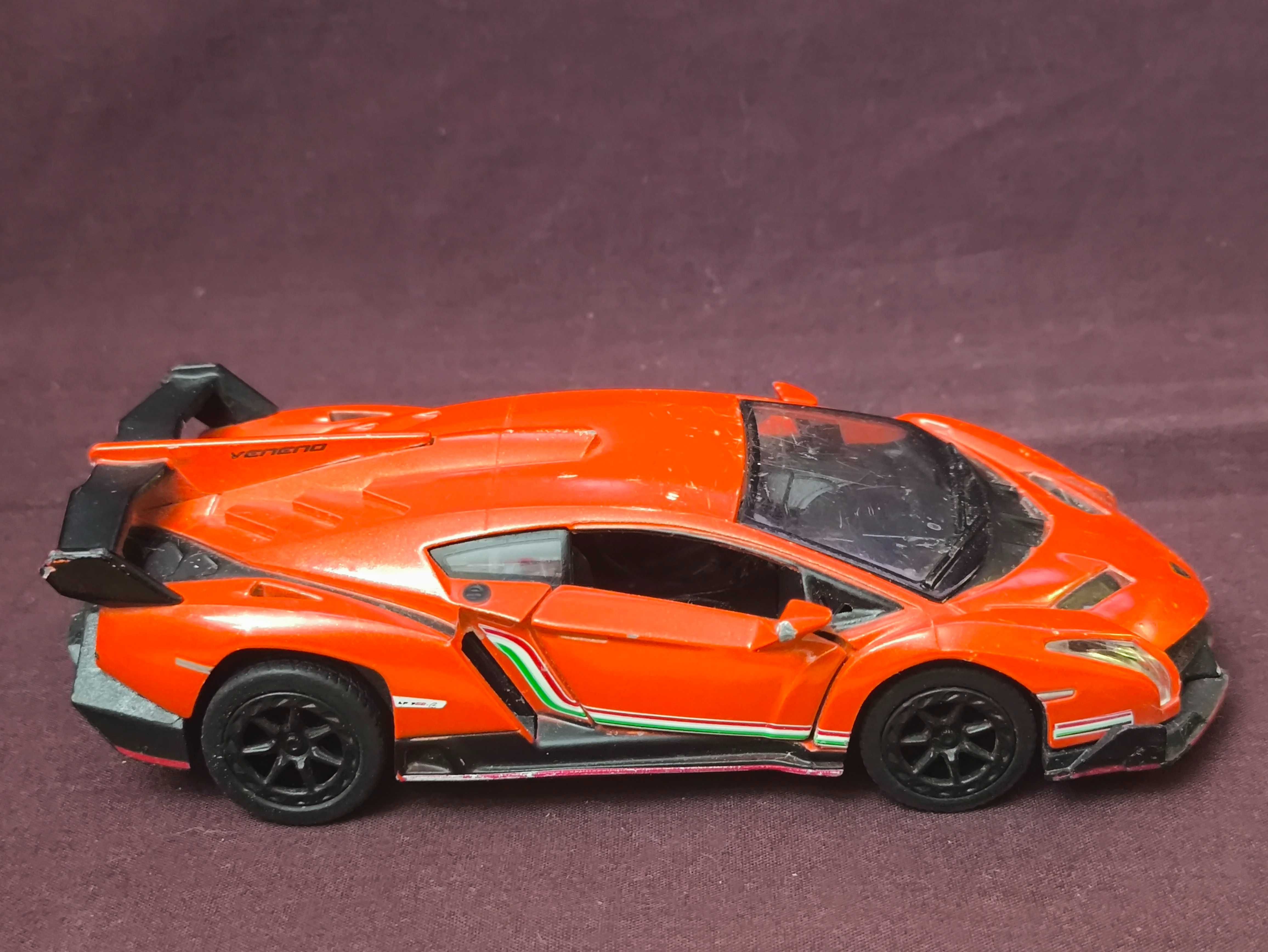 Машинка инерционная Lamborghini Veneno 1.36 Kinsmart