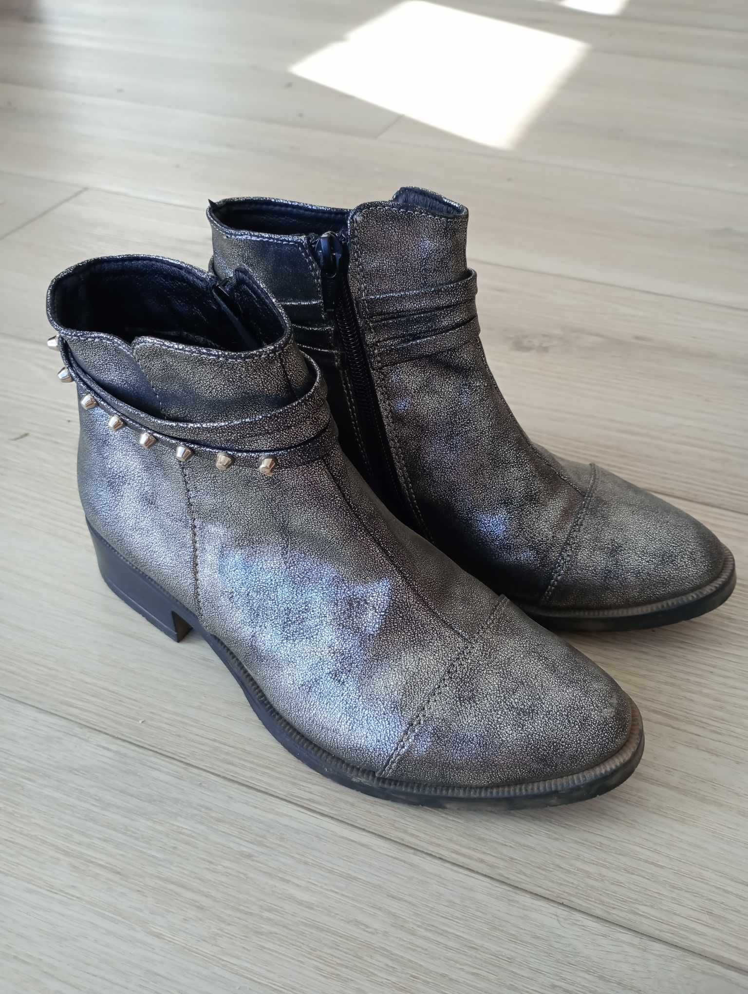 Buty ze skóry ekologicznej