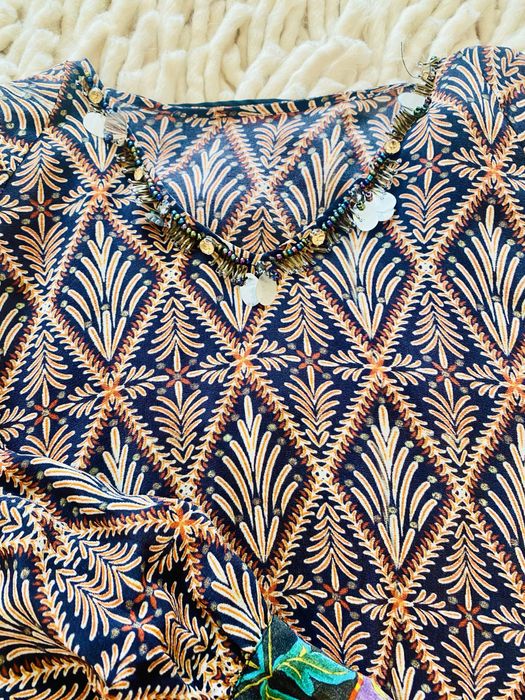 Vestido fino com transparencia