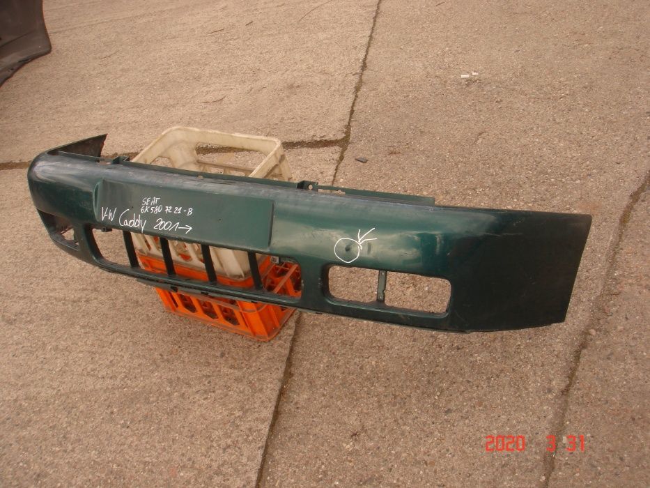Zderzak przedni Seat,Volkswagen Caddy 2001