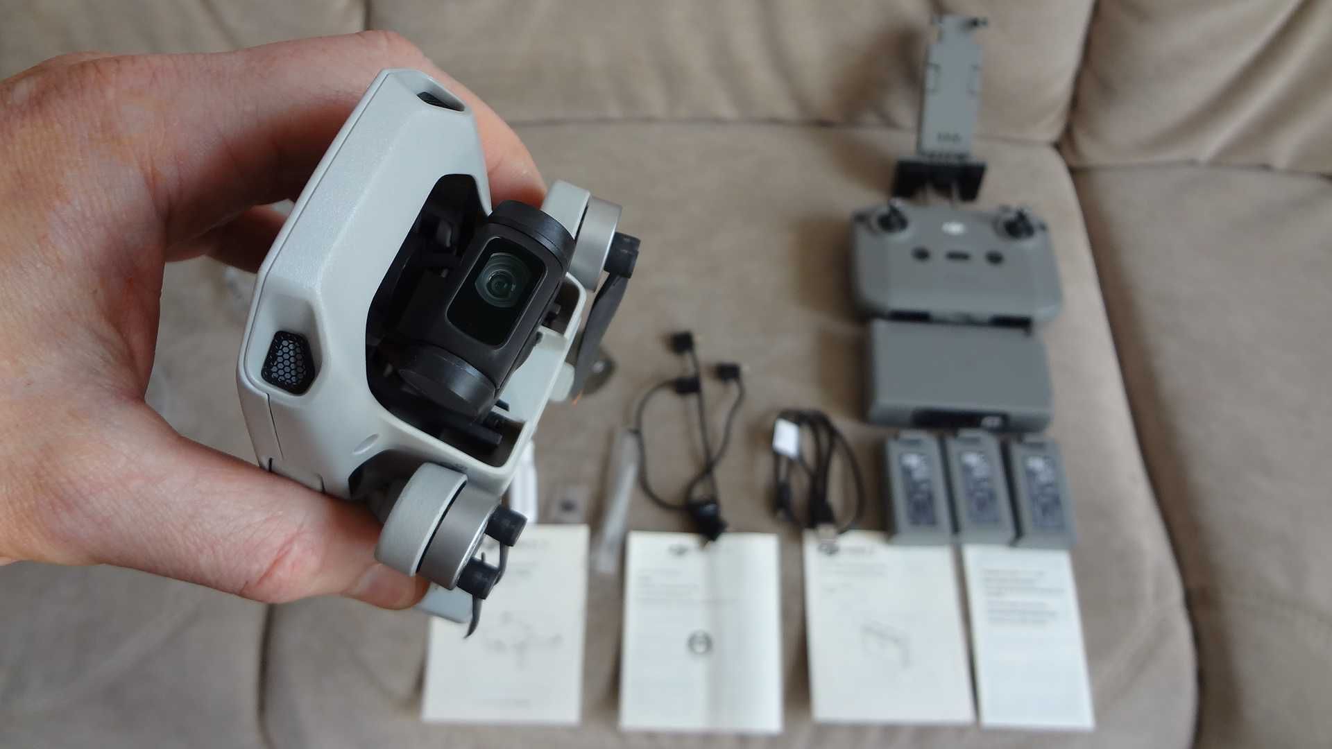 Продам DJI mini 2 SE