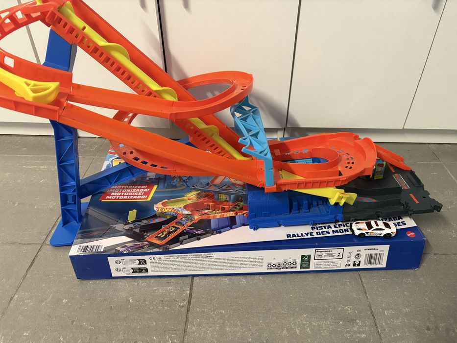 Varias pistas hot wheels