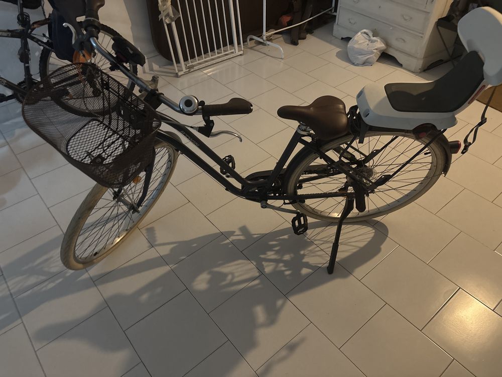 Bicicleta com cesta