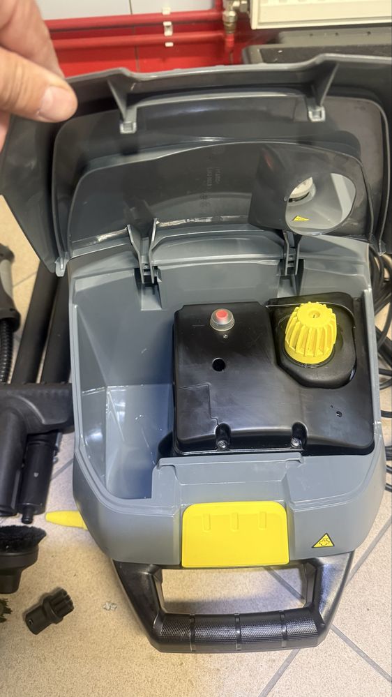 Parownica Karcher profesional sg 4/4