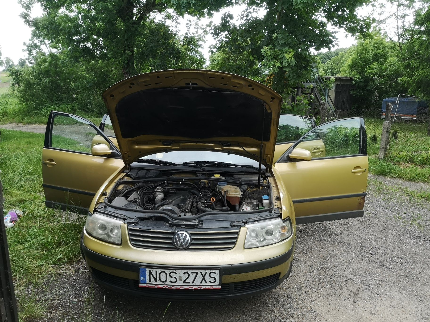 Sprzedam samochód osobowy, Passat B5